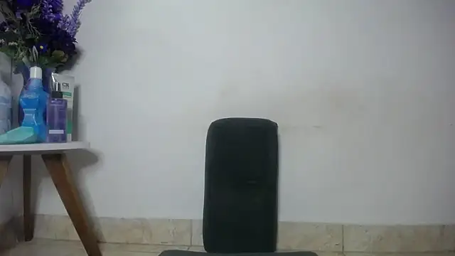 Snapshot of Eros_Smit chatting on 22, 11, 2025 Eros Smit online show from 22, 11, 2025