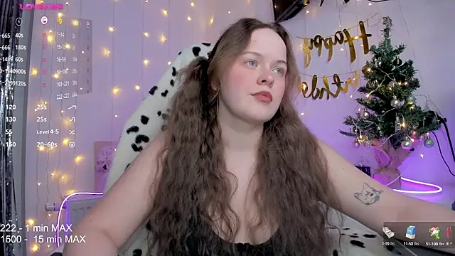 Snapshot of HANNA_MONTANAS chatting on 22, 12, 2024 HANNA MONTANAS online show from 22, 12, 2024