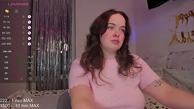 HANNA MONTANAS online show from 4, 12, 2025