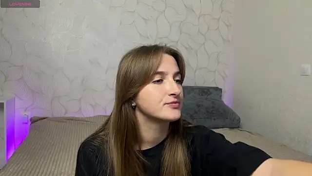 Vibe to night online show from 7, 11, 2025