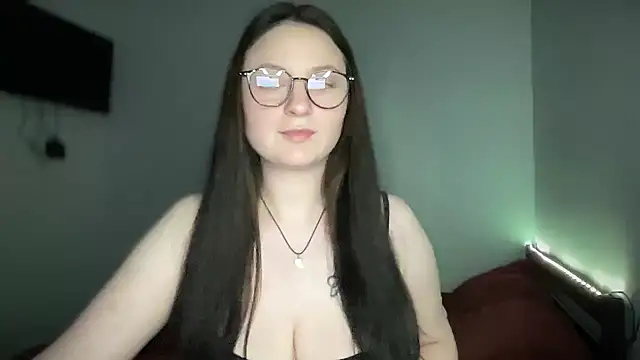 Snapshot of LocaAlis chatting on 18, 10, 2025 LocaAlis online show from 18, 10, 2025