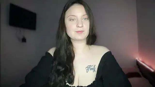 Snapshot of LocaAlis chatting on 14, 11, 2025 LocaAlis online show from 14, 11, 2025