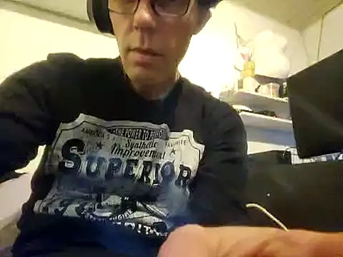 0815lukas2024 online show from 22, 1, 2025