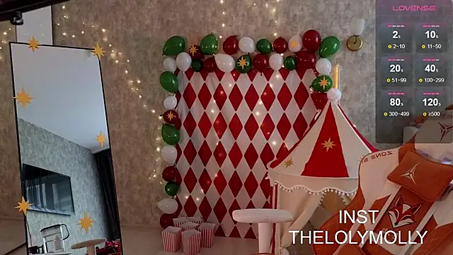 Snapshot of LolyMolli chatting on 29, 10, 2025 LolyMolli online show from 29, 10, 2025