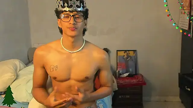 Snapshot of Ivano_joness chatting on 15, 12, 2024 Ivano joness online show from 15, 12, 2024