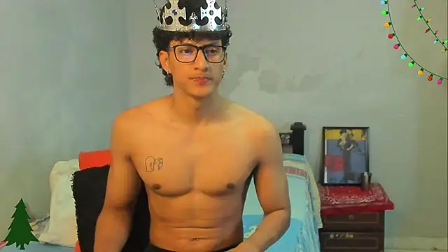 Snapshot of Ivano_joness chatting on 16, 12, 2024 Ivano joness online show from 16, 12, 2024