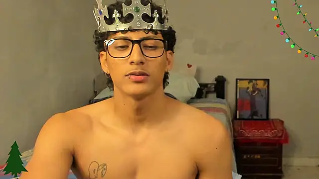 Snapshot of Ivano_joness chatting on 19, 12, 2024 Ivano joness online show from 19, 12, 2024