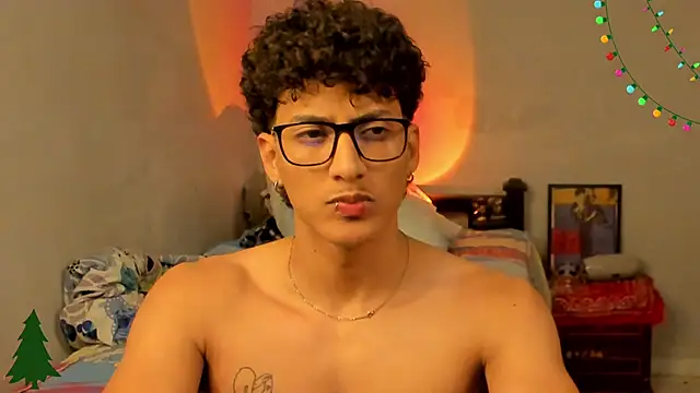 Snapshot of Ivano_joness chatting on 21, 12, 2024 Ivano joness online show from 21, 12, 2024