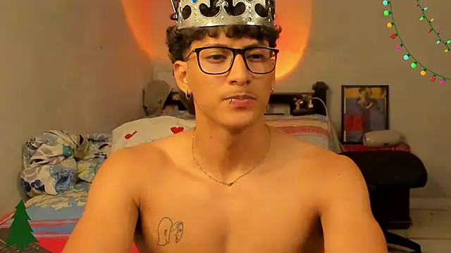 Snapshot of Ivano_joness chatting on 21, 12, 2024 Ivano joness online show from 21, 12, 2024