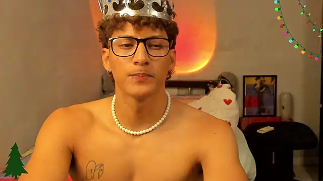 Snapshot of Ivano_joness chatting on 24, 12, 2024 Ivano joness online show from 24, 12, 2024