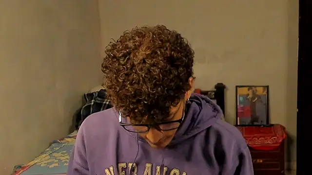 Snapshot of Ivano_joness chatting on 8, 1, 2025 Ivano joness online show from 8, 1, 2025