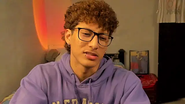 Snapshot of Ivano_joness chatting on 10, 1, 2025 Ivano joness online show from 10, 1, 2025