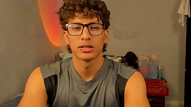 Snapshot of Ivano_joness chatting on 19, 1, 2025 Ivano joness online show from 19, 1, 2025