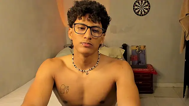 Snapshot of Ivano_joness chatting on 22, 2, 2025 Ivano joness online show from 22, 2, 2025