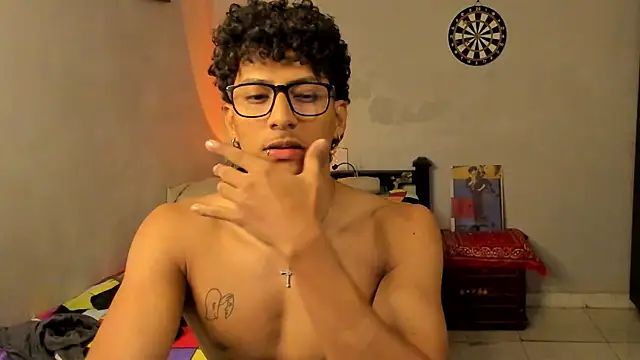 Snapshot of Ivano_joness chatting on 24, 2, 2025 Ivano joness online show from 24, 2, 2025