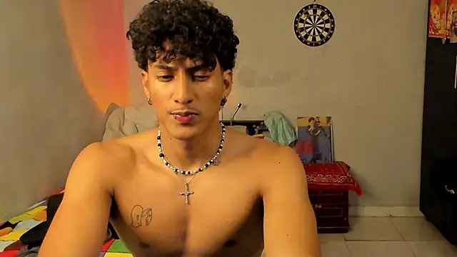 Snapshot of Ivano_joness chatting on 25, 2, 2025 Ivano joness online show from 25, 2, 2025