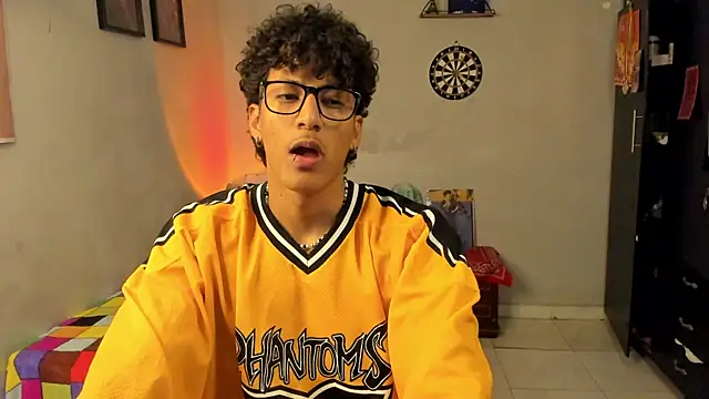 Snapshot of Ivano_joness chatting on 9, 3, 2025 Ivano joness online show from 9, 3, 2025