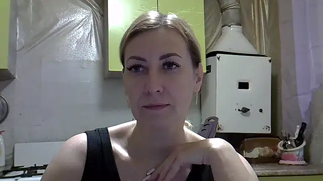 Snapshot of AshleyXHoney chatting on 13, 12, 2024 AshleyXHoney online show from 13, 12, 2024