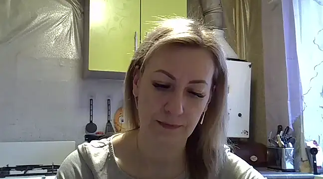 Snapshot of AshleyXHoney chatting on 24, 1, 2025 AshleyXHoney online show from 24, 1, 2025