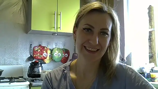 Snapshot of AshleyXHoney chatting on 13, 3, 2025 AshleyXHoney online show from 13, 3, 2025