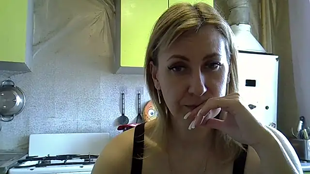 Snapshot of AshleyXHoney chatting on 18, 3, 2025 AshleyXHoney online show from 18, 3, 2025