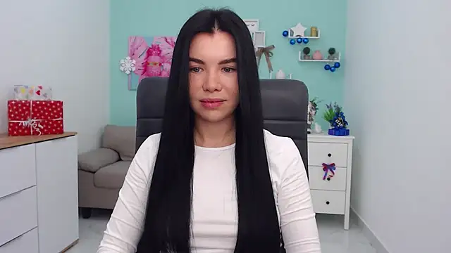 MadisonGomes online show from 26, 12, 2024