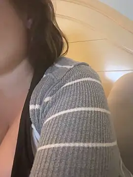 Snapshot of MilfyMrsRobinson chatting on 14, 11, 2025 MilfyMrsRobinson online show from 14, 11, 2025