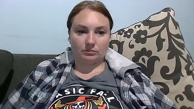 Snapshot of MilfyMrsRobinson chatting on 21, 11, 2025 MilfyMrsRobinson online show from 21, 11, 2025