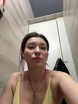 MooonReal online show from 4, 1, 2025