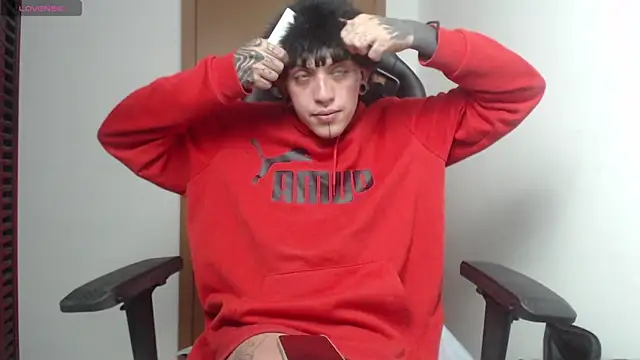 charlotbelucci  online show from 22, 10, 2025