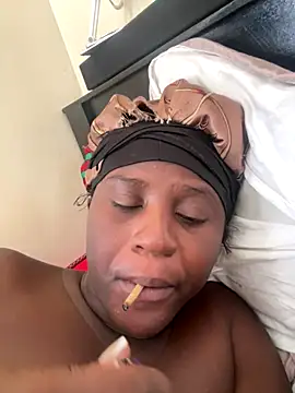 Snapshot of prettymelanin chatting on 9, 10, 2025 prettymelanin online show from 9, 10, 2025