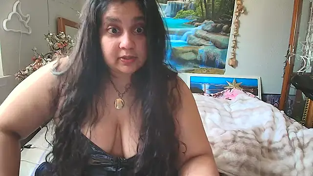 MelanieFawker online show from 28, 2, 2025