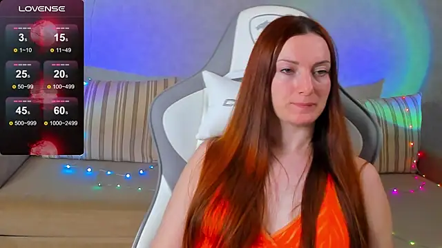 Snapshot of FlamyGold chatting on 22, 10, 2025 FlamyGold online show from 22, 10, 2025