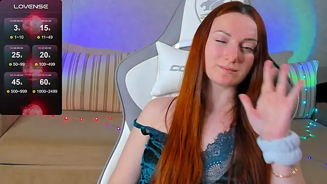 Snapshot of FlamyGold chatting on 27, 10, 2025 FlamyGold online show from 27, 10, 2025