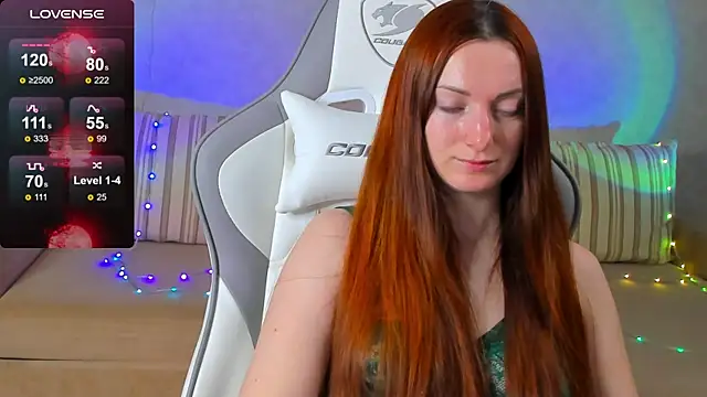 Snapshot of FlamyGold chatting on 28, 10, 2025 FlamyGold online show from 28, 10, 2025