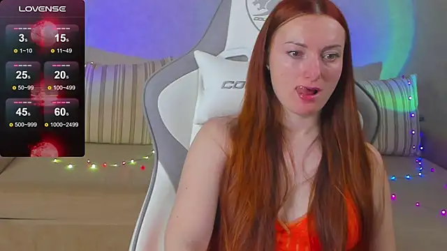 Snapshot of FlamyGold chatting on 11, 11, 2025 FlamyGold online show from 11, 11, 2025