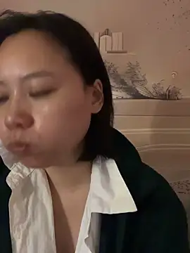 Eliza-E online show from 5, 2, 2026