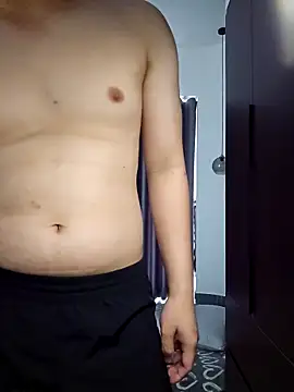 Snapshot of VnSmoker chatting on 19, 12, 2025 VnSmoker online show from 19, 12, 2025