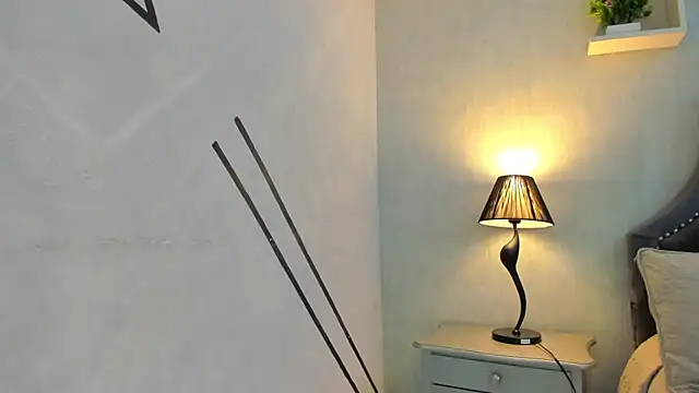 AnntoniaWood online show from 5, 12, 2024