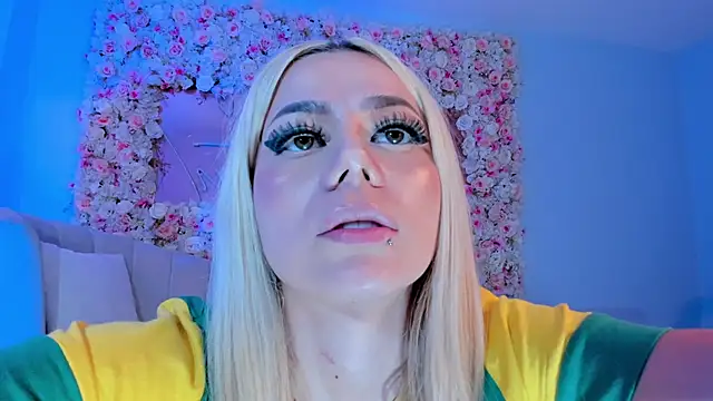 HannaConnor  online show from 15, 1, 2025