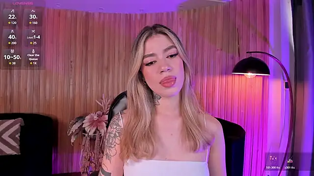 ViolettHansson online show from 13, 11, 2025