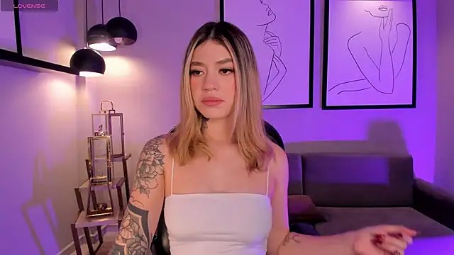 ViolettHansson online show from 11, 1, 2026