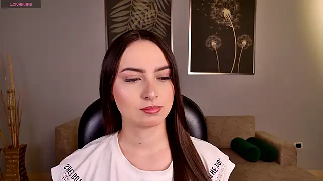 AliceHarper  online show from 21, 1, 2025