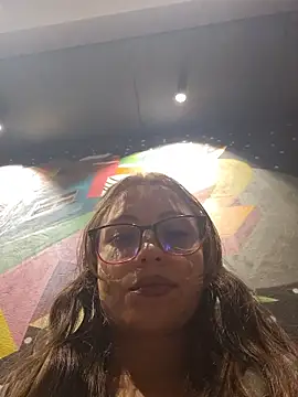 Snapshot of mmmVirginia chatting on 28, 10, 2025 mmmVirginia online show from 28, 10, 2025