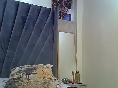 Snapshot of Pretty-sassy chatting on 25, 2, 2025 Pretty-sassy online show from 25, 2, 2025