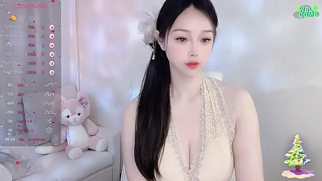 Snapshot of Kiss-18 chatting on 8, 12, 2024 Kiss-18 online show from 8, 12, 2024