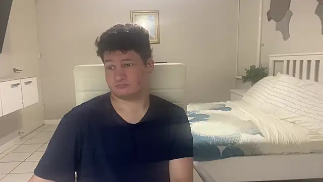 Lorenzo hernandez online show from 12, 2, 2025