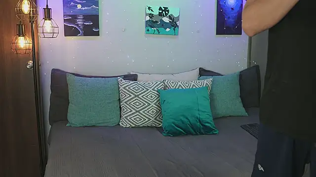 Snapshot of Cleoanubis- chatting on 3, 11, 2025 Cleoanubis- online show from 3, 11, 2025