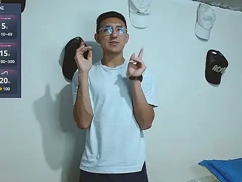 Snapshot of samfox_ chatting on 30, 3, 2026 samfox online show from 30, 3, 2026