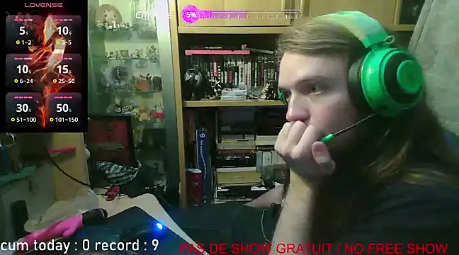 nicolasdumand21 online show from 13, 12, 2024